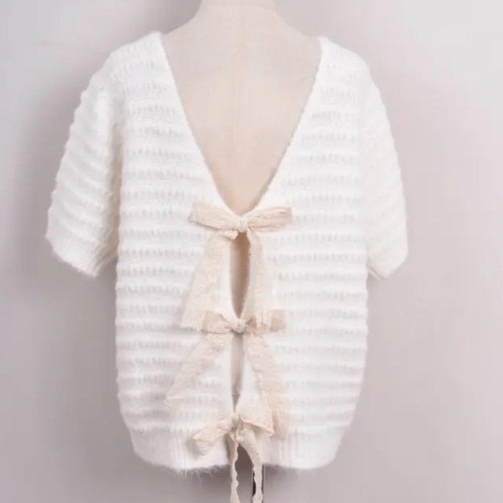FROM PARIS FRANCE 🇫🇷 Chic White Knit Top